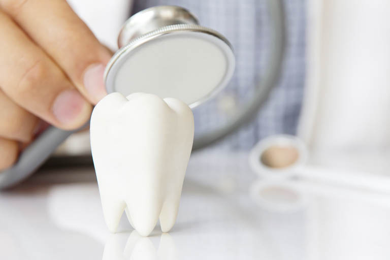 curiosidades sobre implantes dentales
