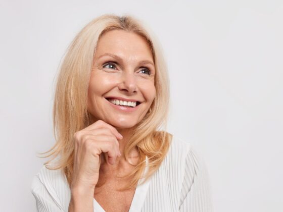 Problemas de salud oral frecuentes según la edad Medicina Estética Maestro