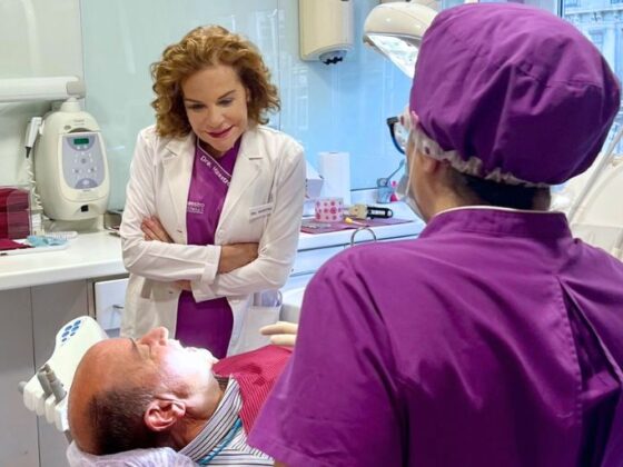 implante dental se mueve